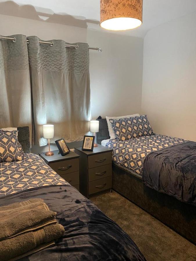 Cosy 3 Bedroom House, Free Parking & Wifi Nottingham Exteriör bild
